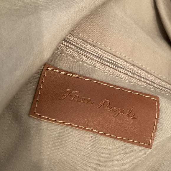 Free people poppy crescent bag - Picture 13 of 16